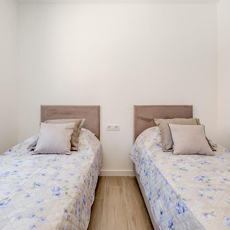New, Private Heated Swimming Pool, Free Parking, Trogir Centar Appartement Buitenkant foto