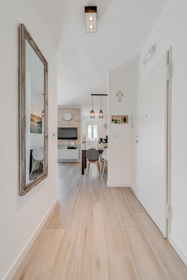 New, Private Heated Swimming Pool, Free Parking, Trogir Centar Appartement Buitenkant foto