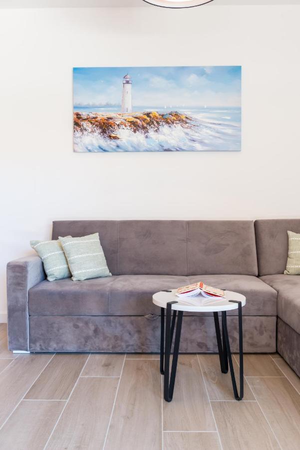 New, Private Heated Swimming Pool, Free Parking, Trogir Centar Appartement Buitenkant foto